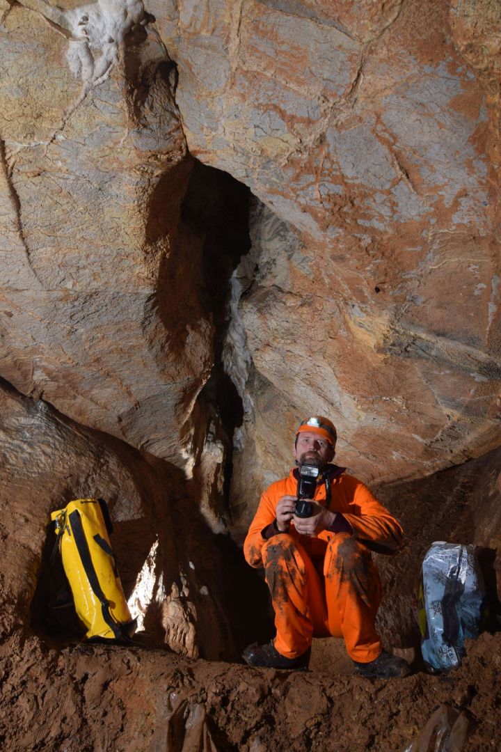 Svámí Gyaneshwarpuri, Šamanský dóm, jeskyně Ř-24 Slezákova díra - Záhrobní. Foto: Ing. Pavel Chaloupský Ph.D.