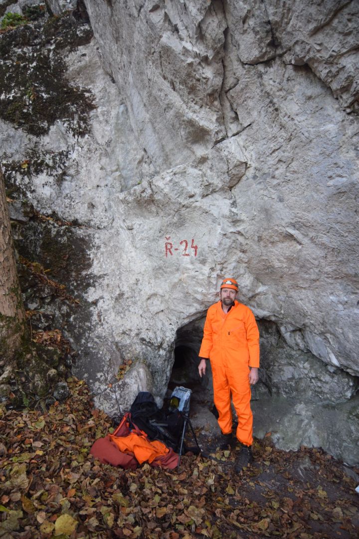 Svámí Gyaneshwarpuri, Šamanský dóm, jeskyně Ř-24 Slezákova díra - Záhrobní. Foto: Ing. Pavel Chaloupský Ph.D.