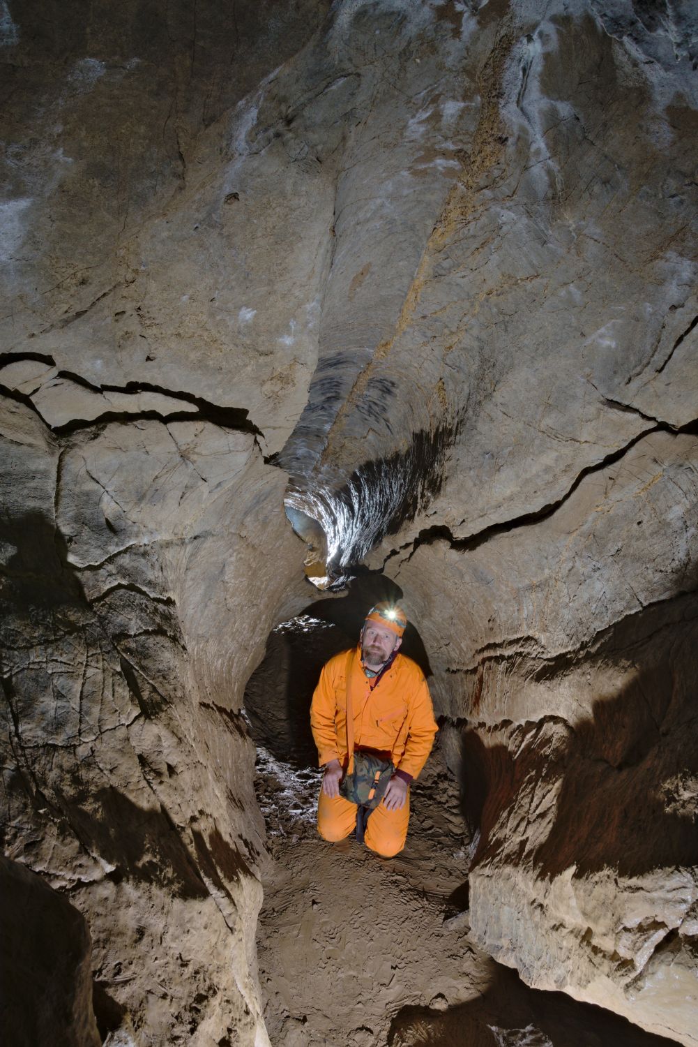 Svámí Gyaneshwarpuri - jeskyně Málčina, Jícen děla. Foto: Pavel Chaloupský 2022.