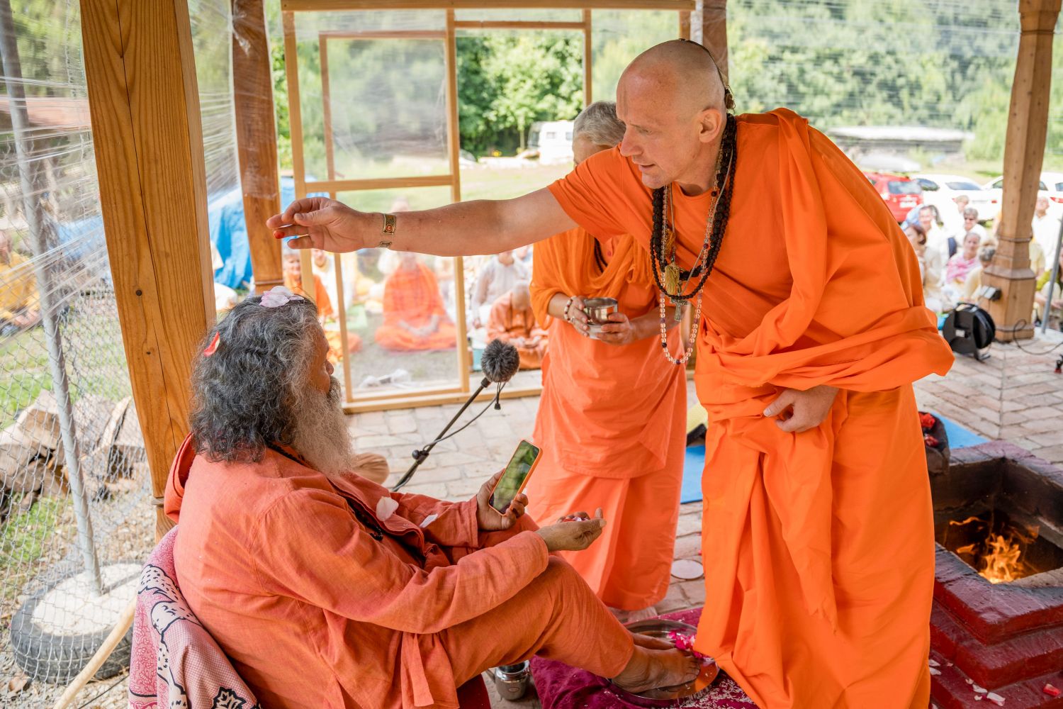  Sanjás díkša svámího Gyaneshwarpuri ve Střílkách 23.7.2021. Foto: Radim Paluš - Híra Puri.