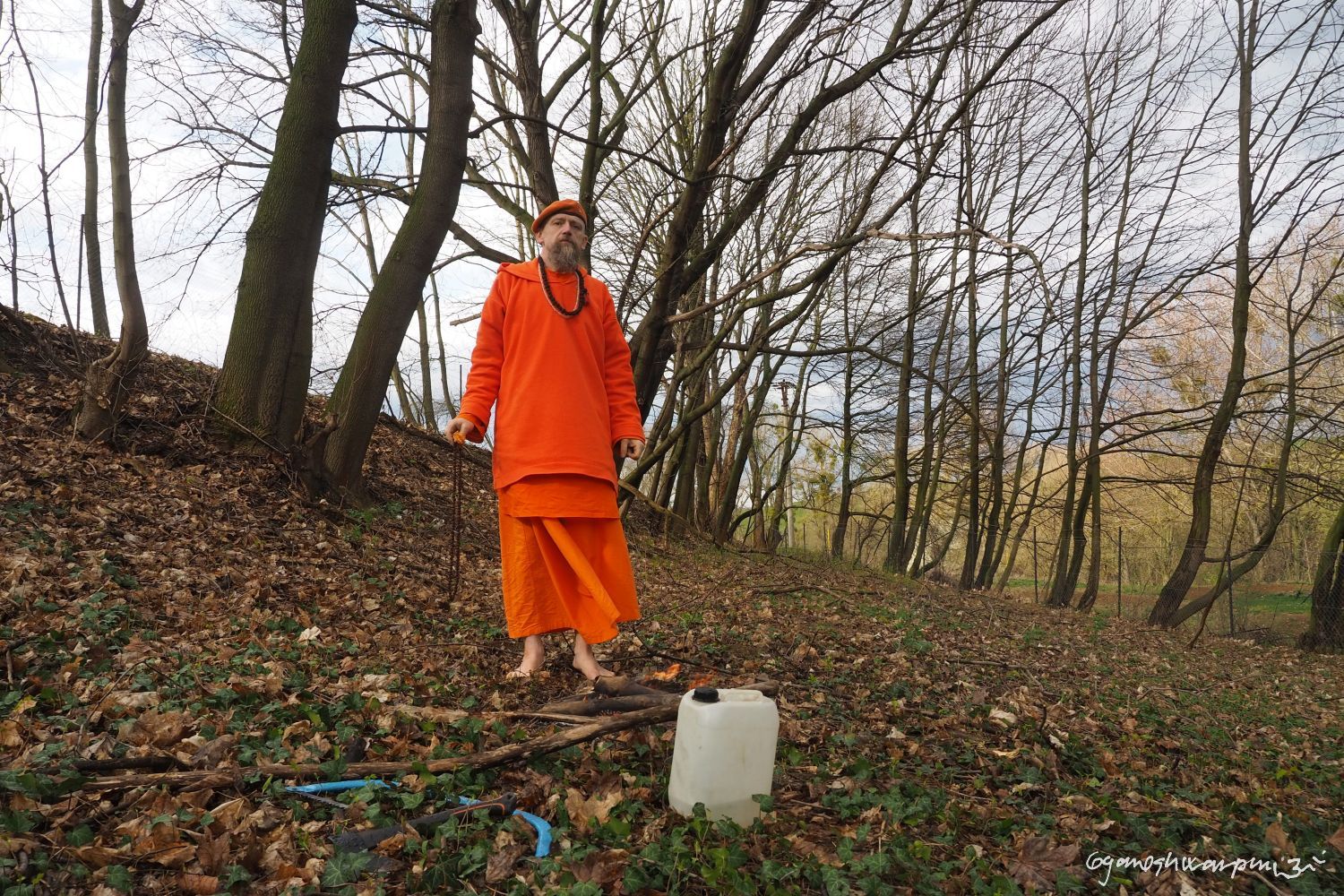 Maháprabhudíp ášram ve Střílkách - útočiště jógy na poustevně Gangotri. Foto: Svámí Gyaneshwarpuri, samospoušť (2024).