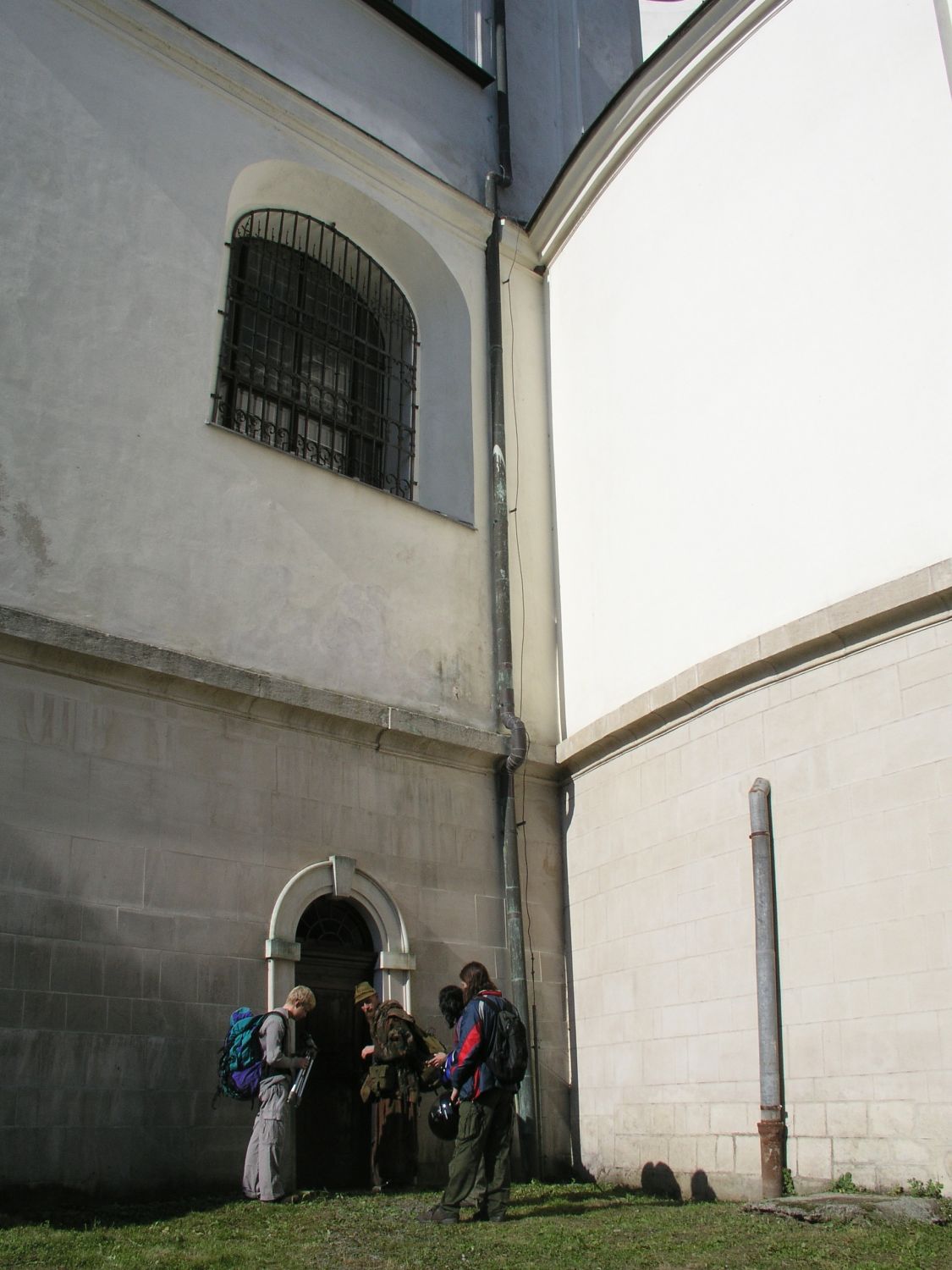 Setkání ve Křtinách: otevírám kryptu pod chrámem (2005).