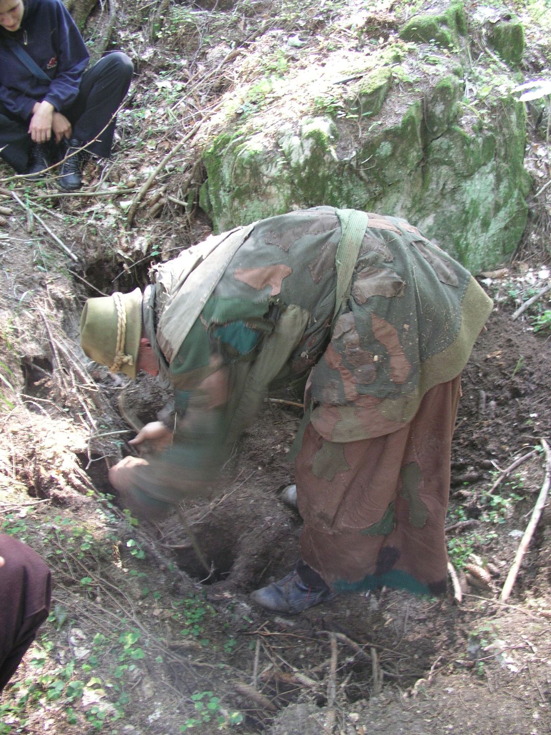  Poustevník Marek: předběžná rekognoskace na Děravce (2005).