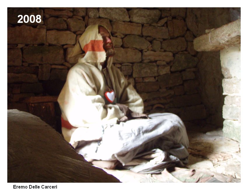 Assisi - Eremo delle Carceri - poustevna pod klášterem.  Foto: Marek Gyaneshwarpuri, samospoušť 2008.