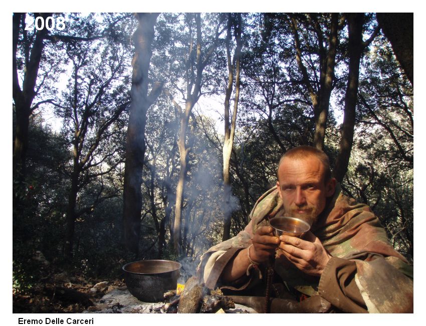 Assisi - čaj v Eremo delle Carceri.  Foto: Marek Gyaneshwarpuri, samospoušť 2008.