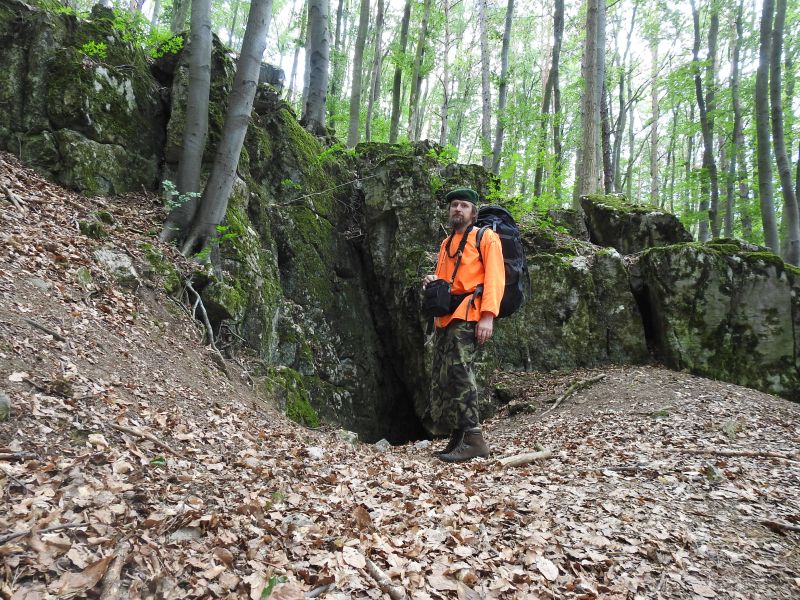 Jeskyně U studánek u Březiny. Foto: Marek Gyaneshwarpuri, samospoušť 2019.