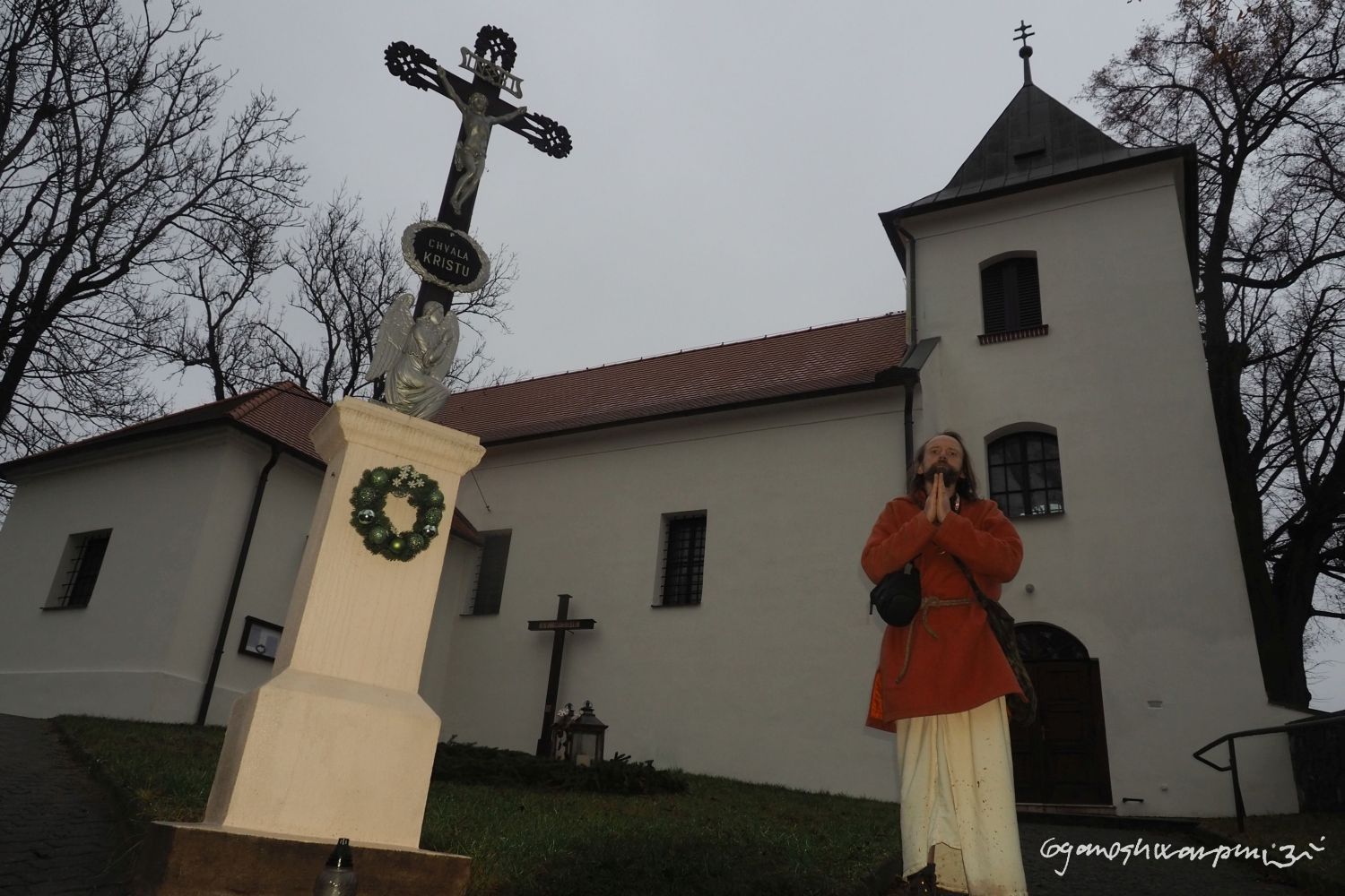 Kostel sv. Václava v Ochozi u Brna.  Foto: Marek Gyaneshwarpuri, samospoušť 2020.