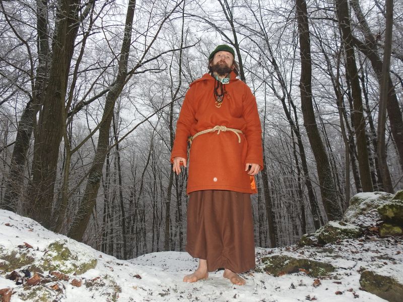 Jeskyně Kůlnička v Údolí Říčky - meditační ústraní.  Foto: Marek Gyaneshwarpuri, samospoušť 2020.