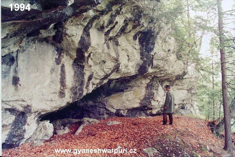 Jeskyně Poustevna Slovenský ráj.   
Foto: Marek Šenkyřík 1995