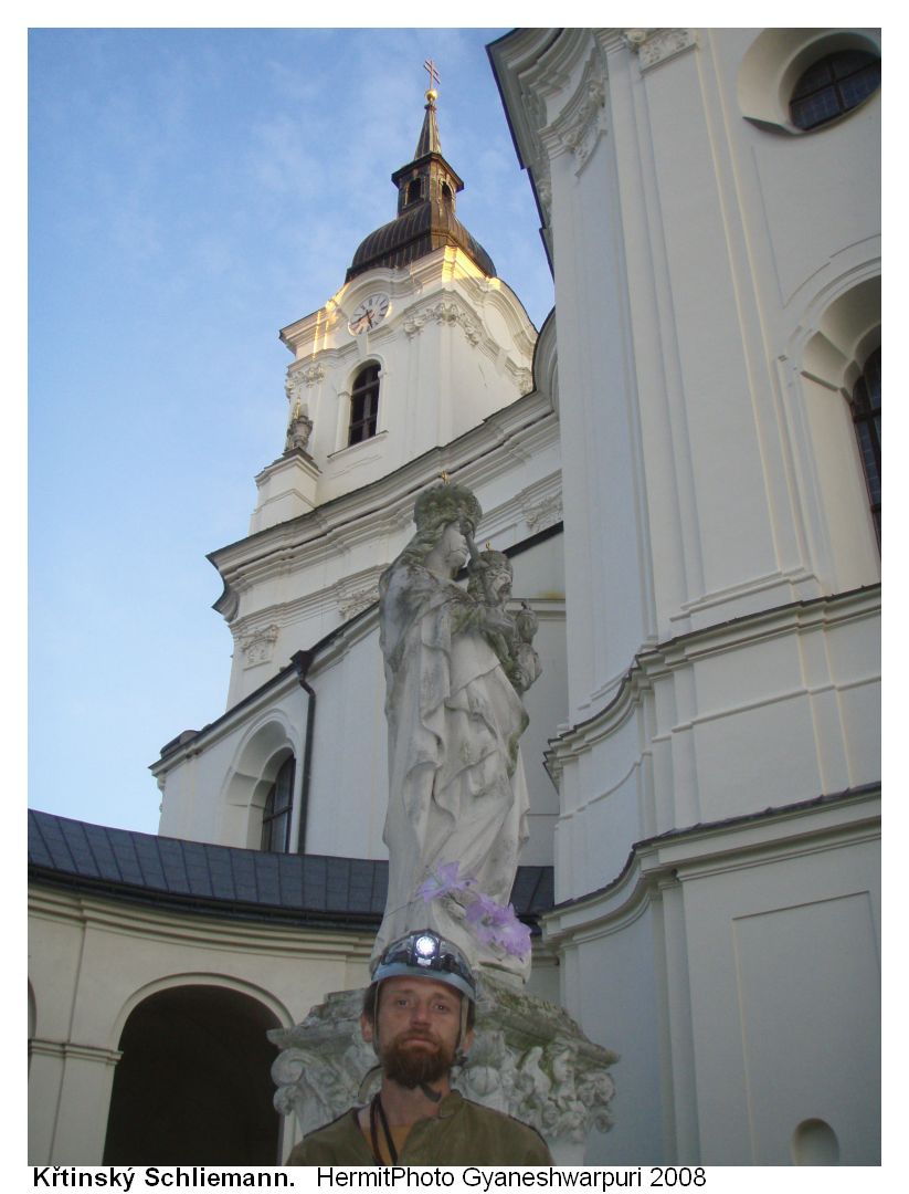 Křtinský Schliemann.
Foto: Marek Gyaneshwarpuri 2008.